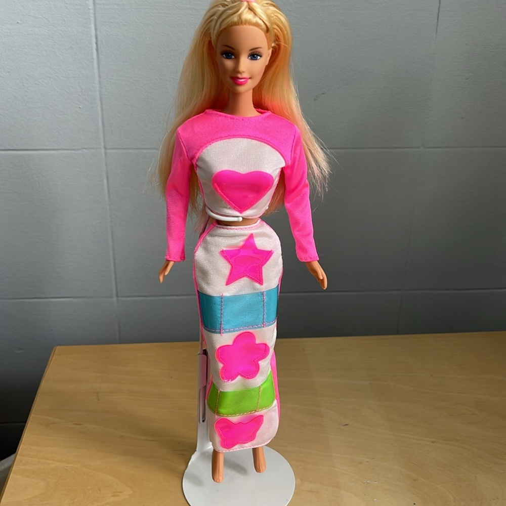Picture Pockets Barbie #2 - Picture 2 of 4